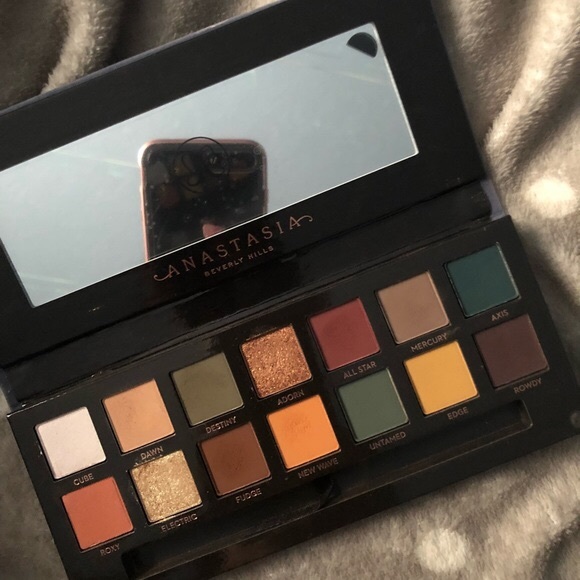 Morphe Other - Anastasia Beverly Hills subculture palette Morphe Other - Anastasia Beverly Hills subculture palette